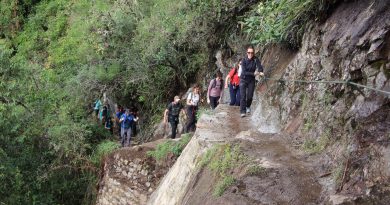 VISITANTES RECORRIERON LA MONTAÑA WAYNAPICCHU TRAS LA REAPERTURA PARA EL TURISMO